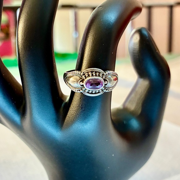 925 Sterling Silver Jewelry - Vintage Dainty Oval Cut, Amethyst Ring in 9.25 Sterling Silver Size 8.0